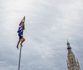 Mensen - fierljeppen